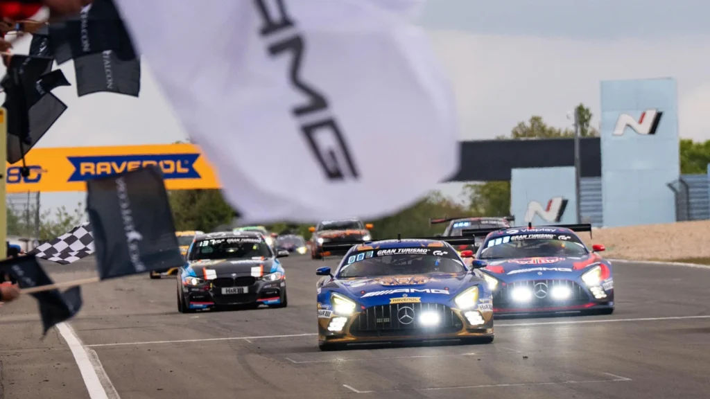 Mercedes-AMG #3 Loses Nürburgring 24 Hours
