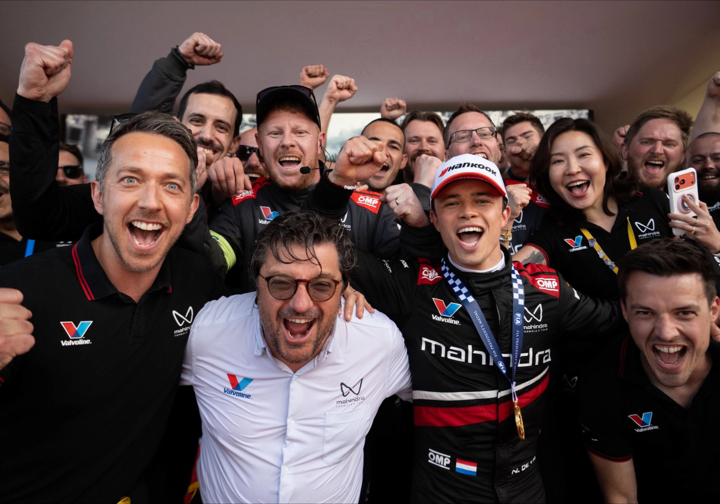 Mahindra Is Back. De Vries Wins Monaco Formula E race!