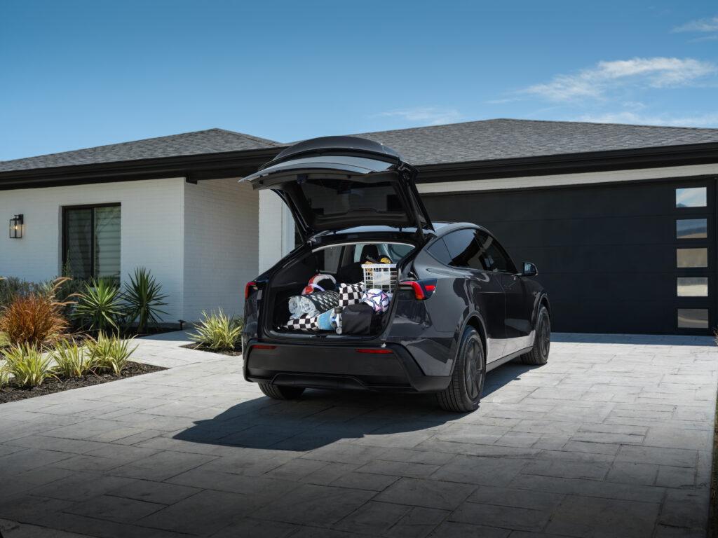 2026 Tesla Model Y Premium RWD