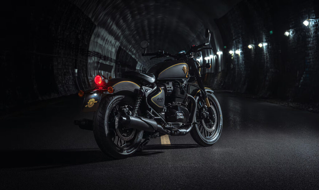 Royal Enfield Shotgun 650 Rough Crafts